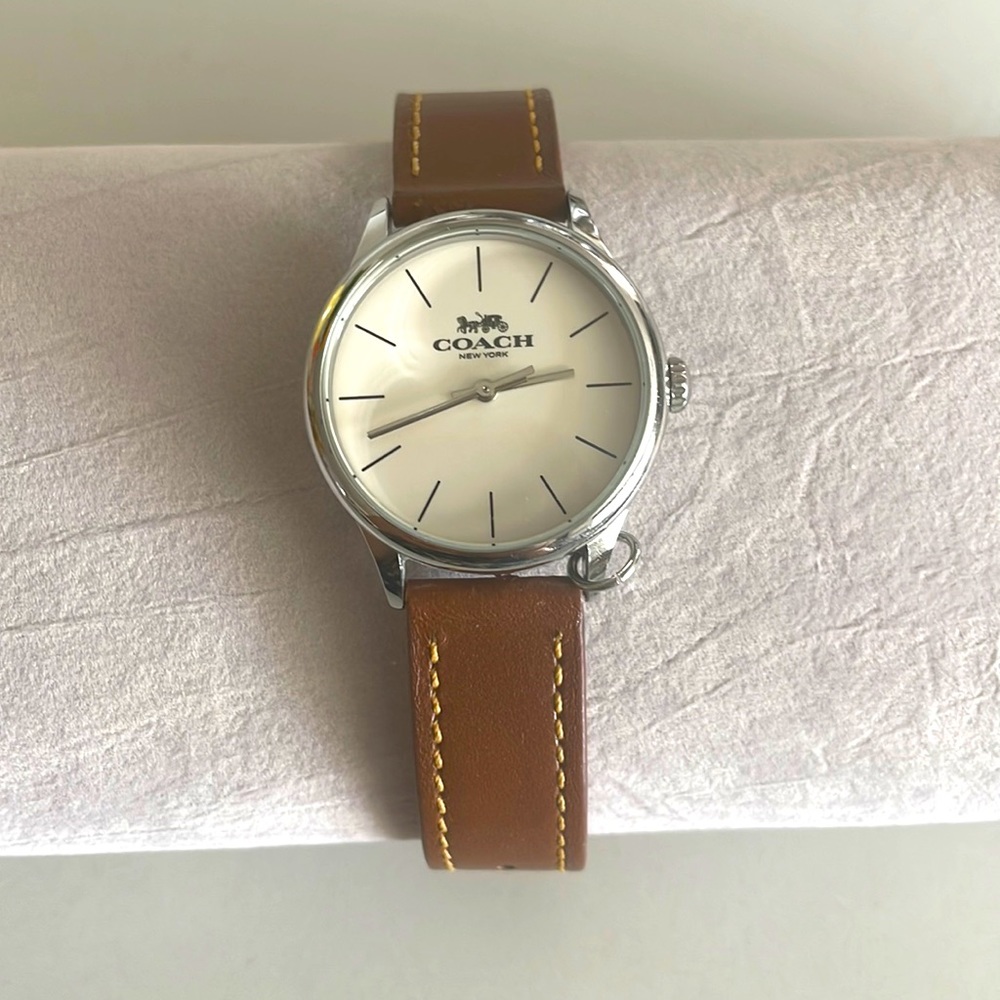 Coach watch women, great condition.